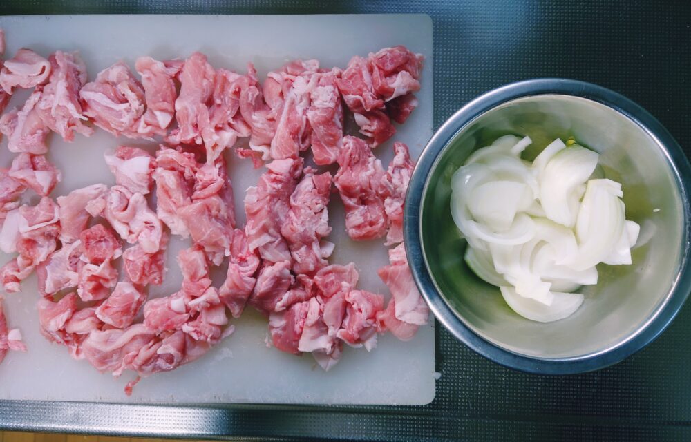 【豚肉のさっぱり炒め】材料