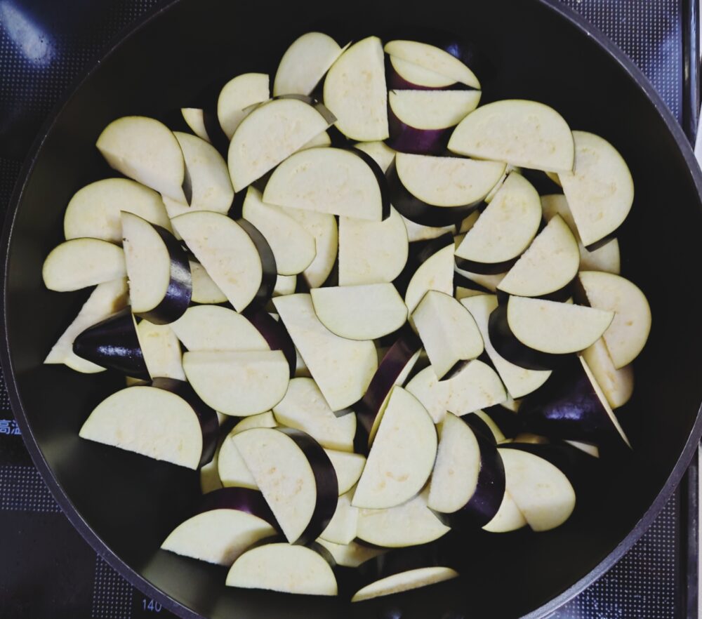 【簡単おつまみレシピ】豚肉とナスの味噌炒め