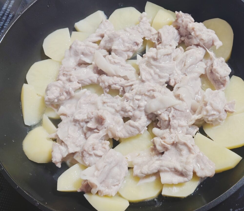 【簡単おつまみレシピ】豚肉とジャガイモのり塩炒め