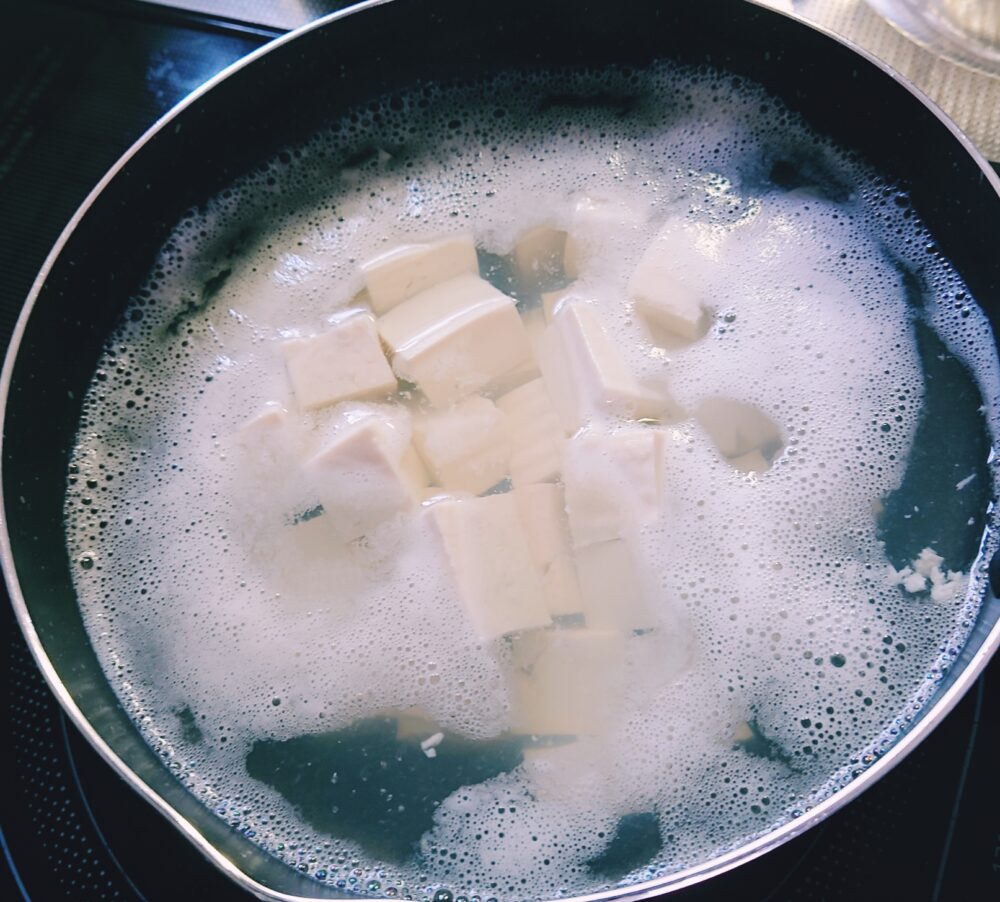 【簡単レシピ】手軽に本格！わが家の麻婆豆腐　作り方１‐１木綿豆腐の水切り