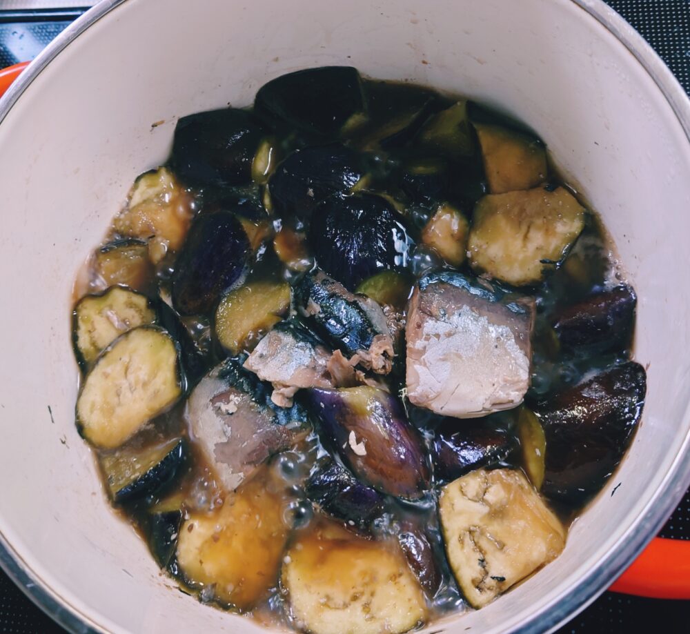 【簡単レシピ】サバ水煮缶とナスの とろうま煮作り方５