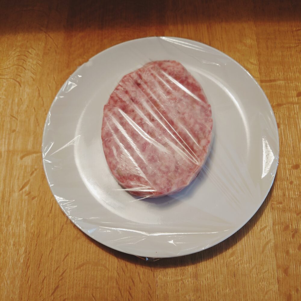 【実食レビュー】濃厚な肉感！Meat Factoryの熊野牛ハンバーグの感想